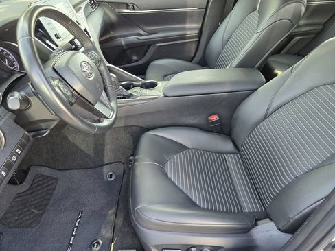 Used 2024 Toyota Camry SE FWD image 8