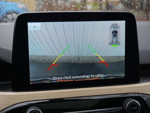 Used 2021 Ford Escape Titanium w/ Titanium Elite Package image 38