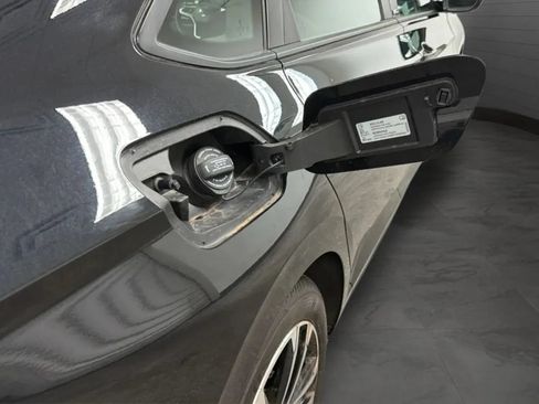 Used 2025 Volkswagen Jetta Sport FWD image 26