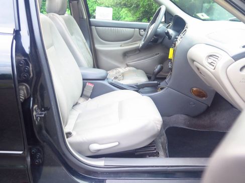 Used 2000 Oldsmobile Alero GLS FWD image 11
