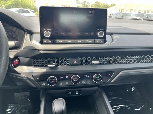 Used 2024 Honda Accord EX image 11