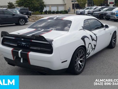 Used 2020 Dodge Challenger SRT Hellcat w/ Plus Package image 6