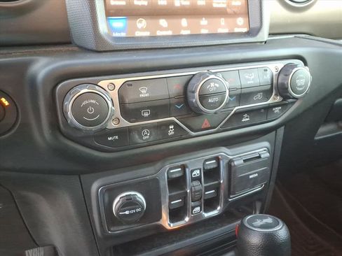 Used 2023 Jeep Wrangler Sport S image 14