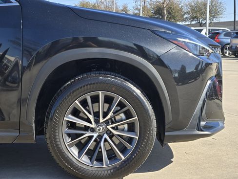 Certified 2023 Lexus NX 250 FWD w/ Premium Package image 8