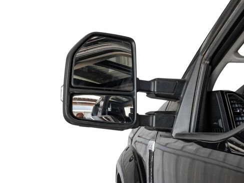 Used 2019 Ford F250 Lariat w/ Lariat Ultimate Package AWD/4WD image 38