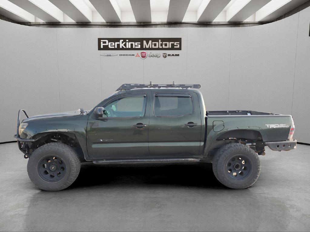 Used 2012 Toyota Tacoma 4x4 Double Cab w/ TRD Off-Road Pkg image 3