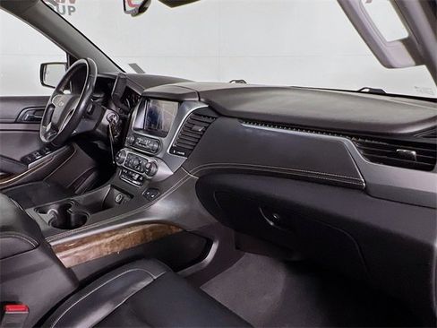 Used 2020 Chevrolet Tahoe LT image 41