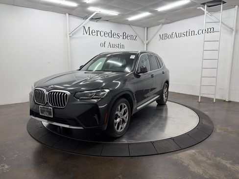 Used 2022 BMW X3 xDrive30i w/ Convenience Package AWD/4WD image 3