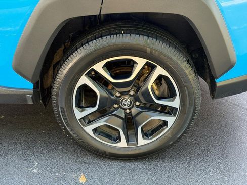 Used 2019 Toyota RAV4 Adventure AWD/4WD image 7