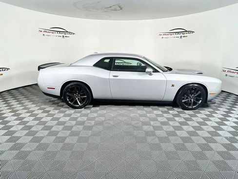 Used 2019 Dodge Challenger R/T Scat Pack RWD image 9