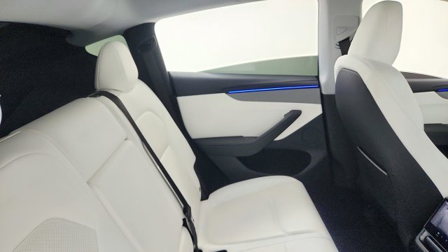 Used 2026 Tesla Model Y AWD image 35