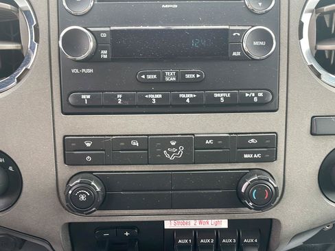 Used 2011 Ford F550 4x4 Crew Cab Super Duty w/ Payload Upgrade Pkg image 22