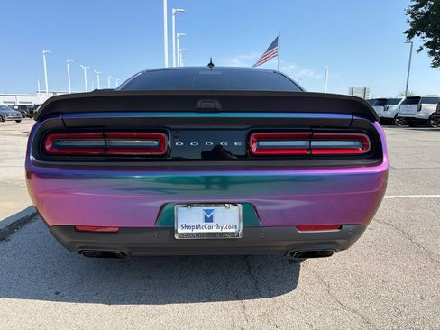 Used 2022 Dodge Challenger SRT Hellcat RWD image 4