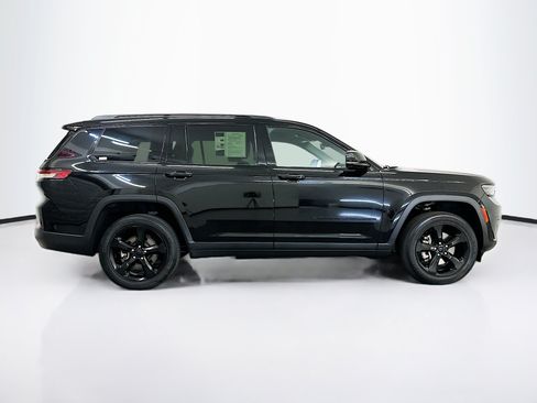 Used 2023 Jeep Grand Cherokee L Laredo AWD/4WD image 10