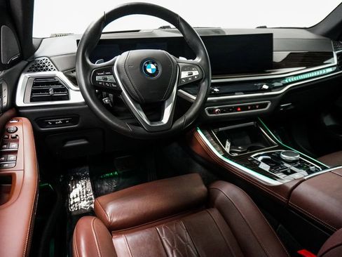 Used 2025 BMW X5 xDrive50e image 13