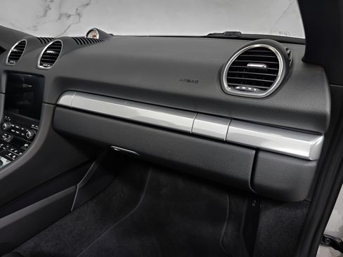 Used 2025 Porsche 718 Boxster RWD image 20