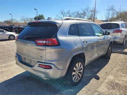 Certified 2016 Jeep Cherokee Overland w/ Technology Group image 7