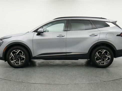 Used 2025 Kia Sportage LX FWD image 5