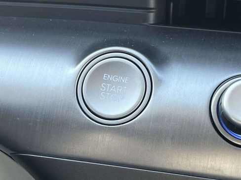 Used 2025 Hyundai Kona SEL image 15