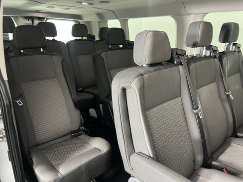 Used 2023 Ford Transit 350 XLT image 29