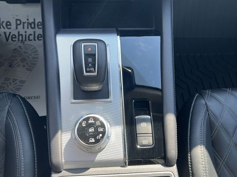 Used 2023 Mitsubishi Outlander SEL image 25