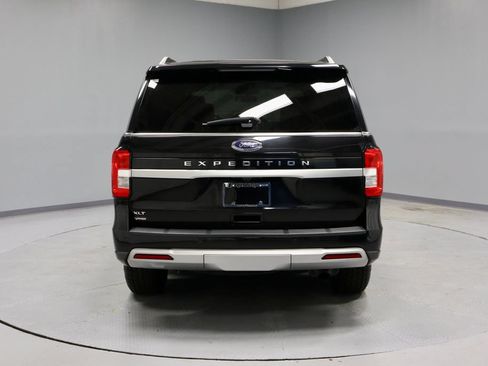 Certified 2024 Ford Expedition XLT AWD/4WD image 10