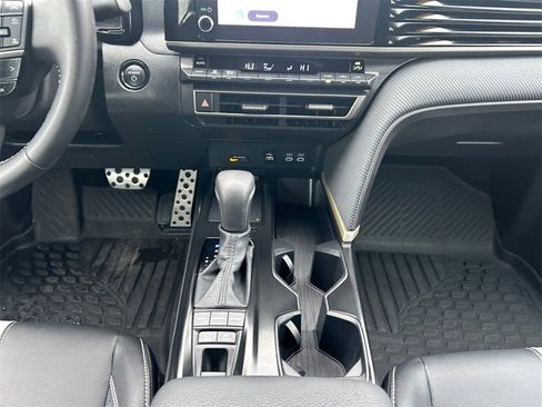 Used 2026 Toyota Camry SE image 15