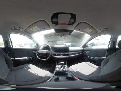 Used 2025 Kia K4 FWD image 41
