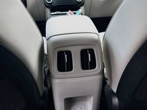 Used 2026 Hyundai Tucson Limited AWD/4WD image 26