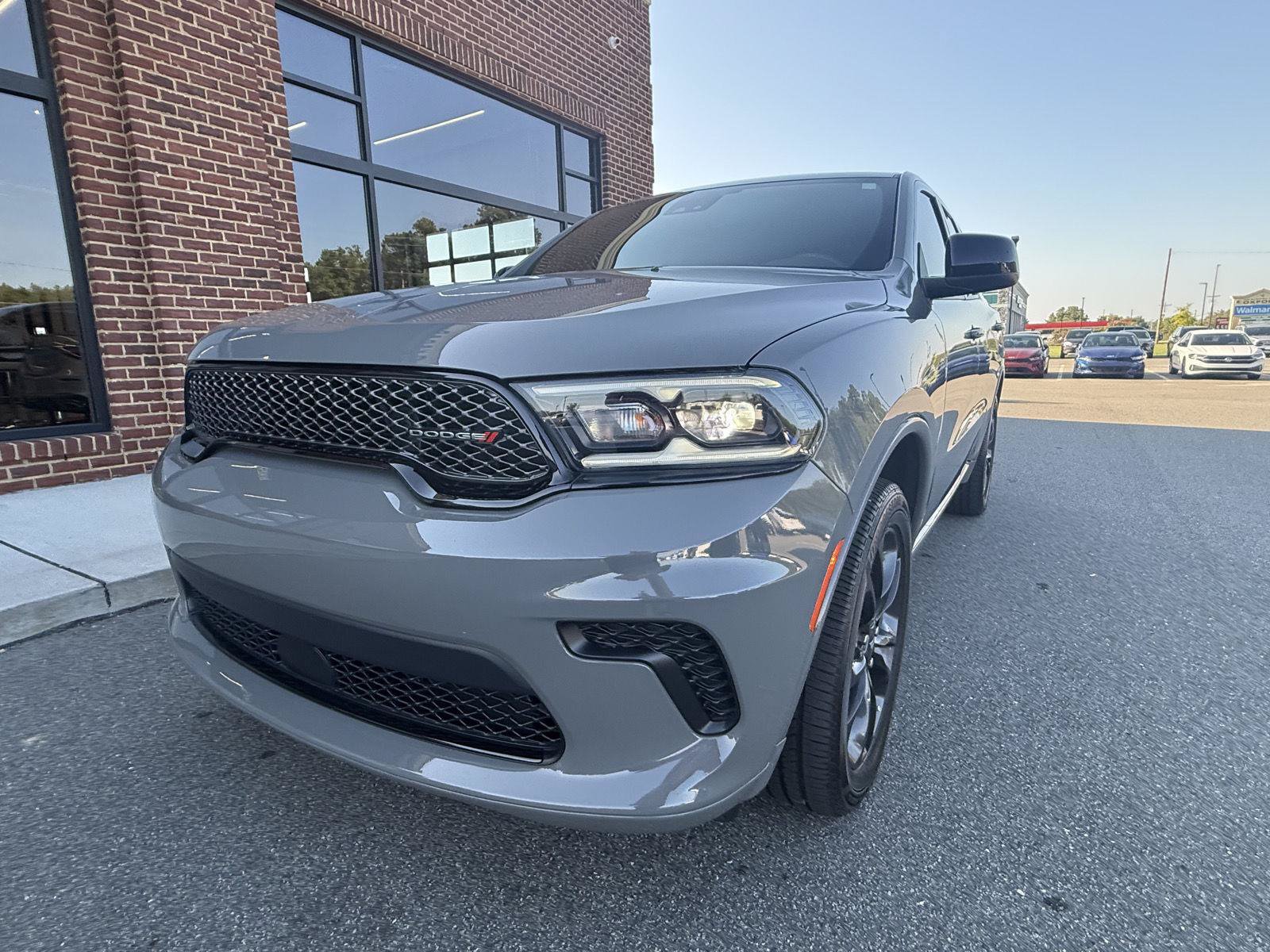 Used 2024 Dodge Durango SXT w/ SXT Blacktop Group AWD/4WD image 28