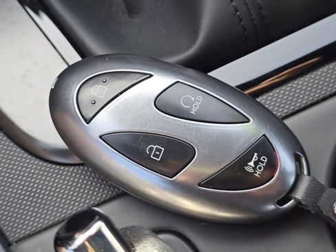 Used 2025 Hyundai Elantra Sport FWD image 34