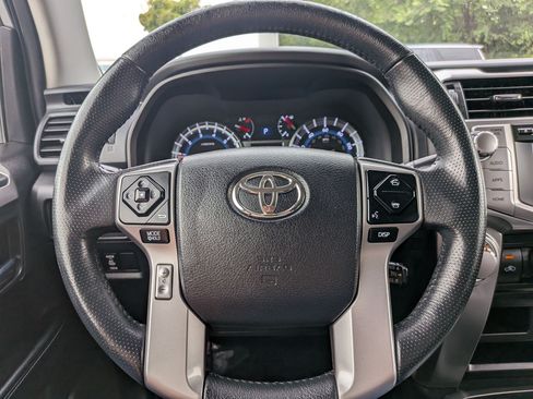 Used 2018 Toyota 4Runner SR5 Premium AWD/4WD image 15
