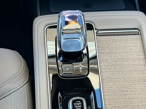 New 2026 Volvo XC90 B6 Plus w/ Protection Package Premier image 24