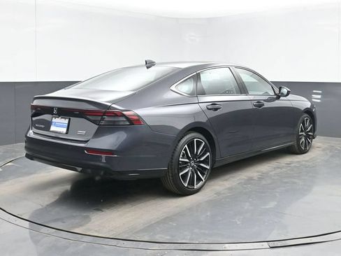 Used 2025 Honda Accord Touring image 10
