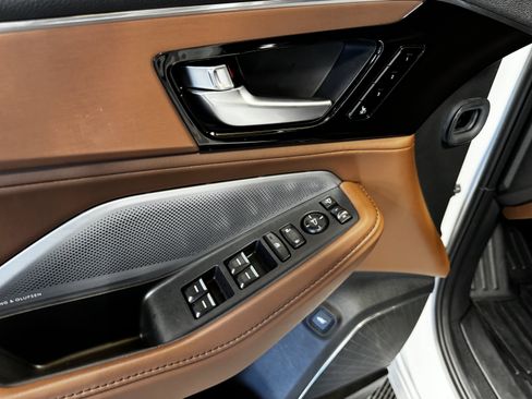 Certified 2025 Acura MDX FWD w/ Technology Package image 41