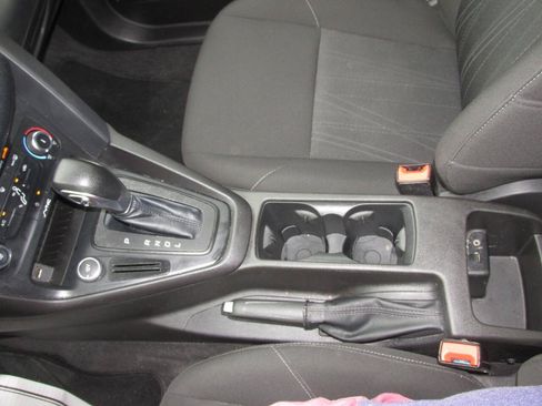 Used 2016 Ford Focus S FWD image 39