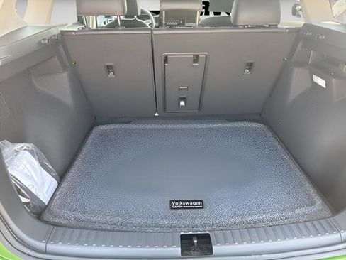 New 2025 Volkswagen Taos SE image 22