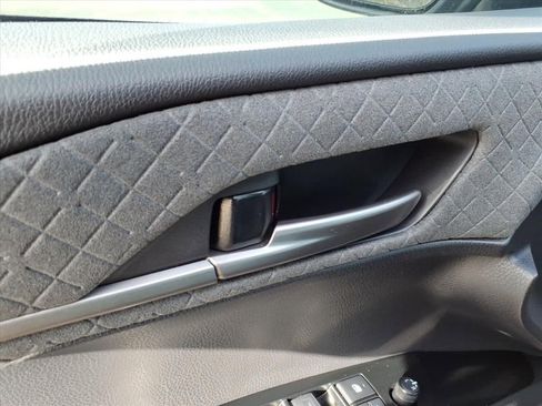 Used 2026 Toyota Camry XLE image 18