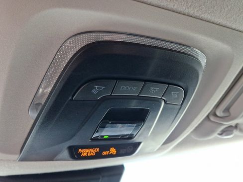 Used 2024 Toyota Corolla LE image 32