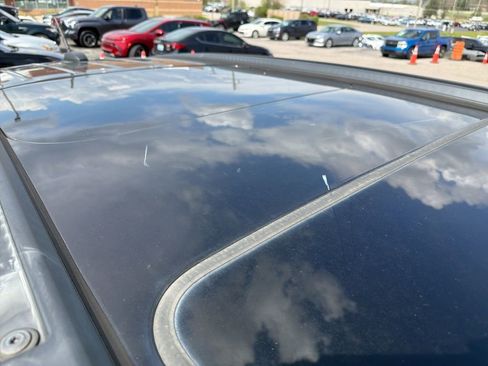 Used 2017 Chevrolet Traverse Premier image 15