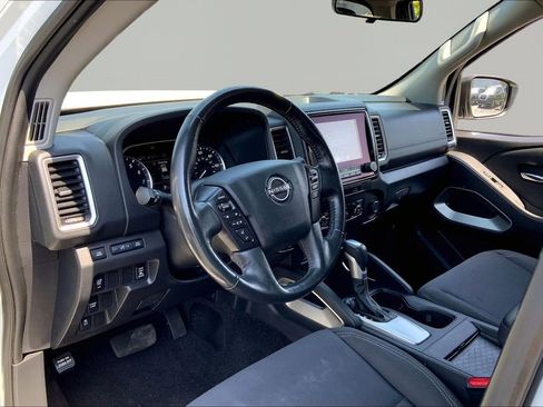 Used 2022 Nissan Frontier SV RWD image 12