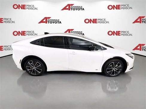 Used 2024 Toyota Prius Limited image 8