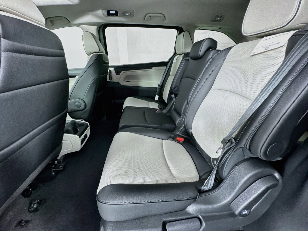 Used 2026 Honda Odyssey Elite image 31