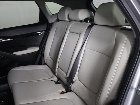 Used 2023 Kia Seltos SX w/ SX Sunroof Package AWD/4WD image 32