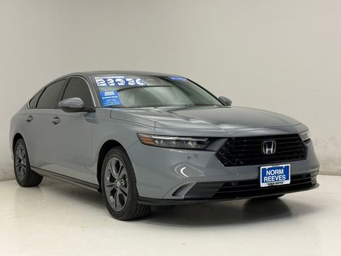 Certified 2025 Honda Accord EX-L image 4