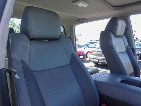 Used 2019 Toyota Tundra Limited w/ Limited Premium Package image 14