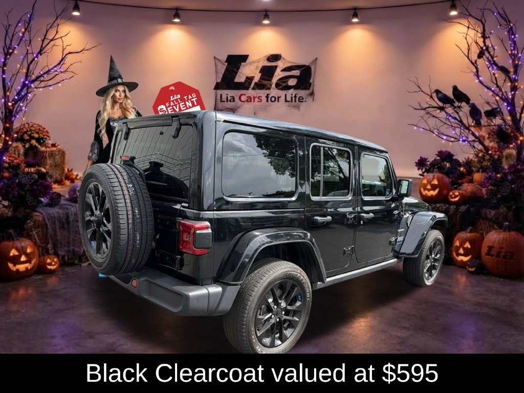 Certified 2023 Jeep Wrangler Unlimited Sahara w/ Cold Weather Group AWD/4WD image 3