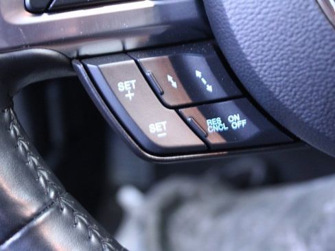 Used 2022 Ford Mustang GT Premium image 17