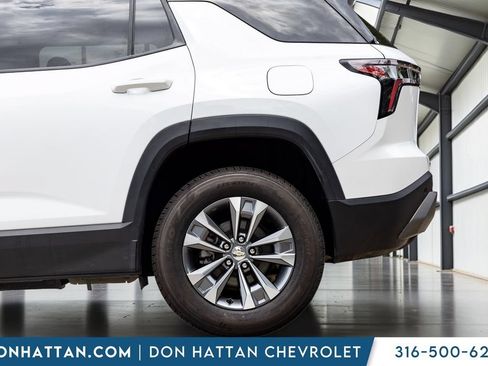 Used 2025 Chevrolet Equinox LT AWD/4WD image 30
