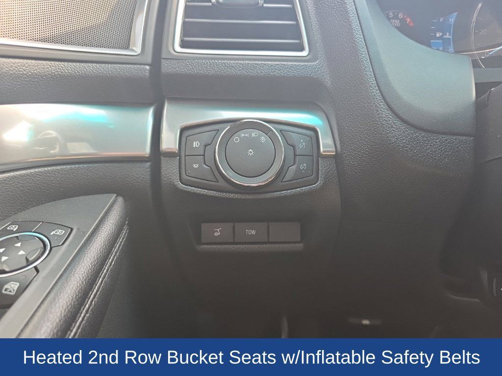 Used 2017 Ford Explorer Limited w/ Equipment Group 301A FWD image 13